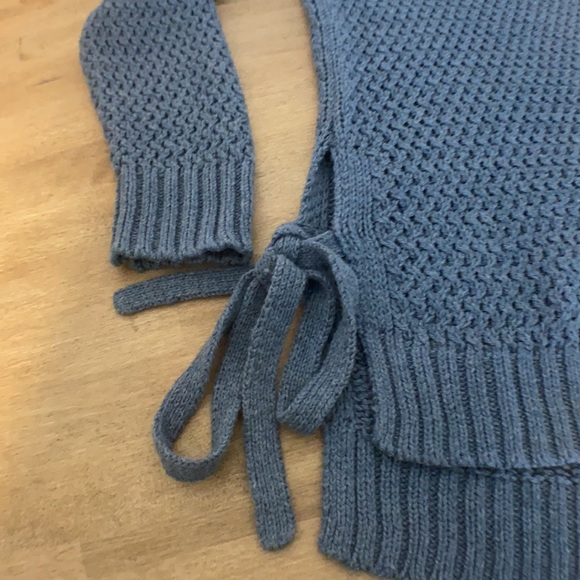 Universal Thread Sweater - Picture 2 of 4